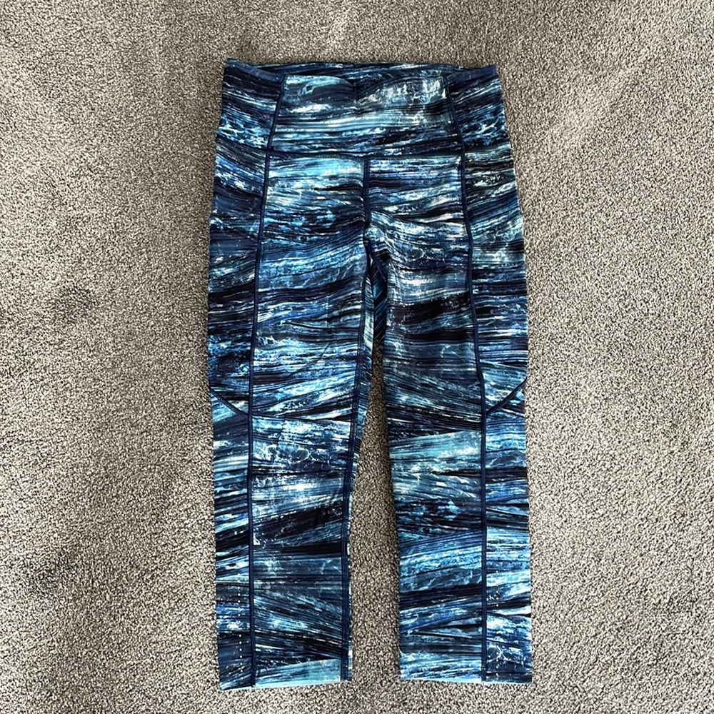 Cropped Lululemon leggings